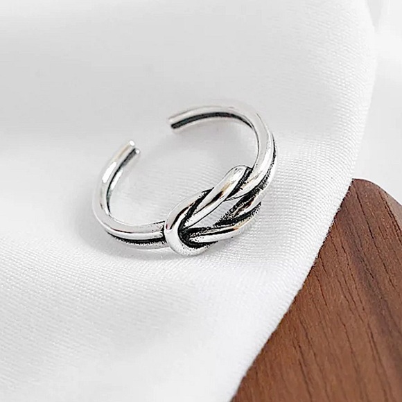 NEW STERLING SILVER ADJUSTABLE KNOT RING - Picture 10 of 13